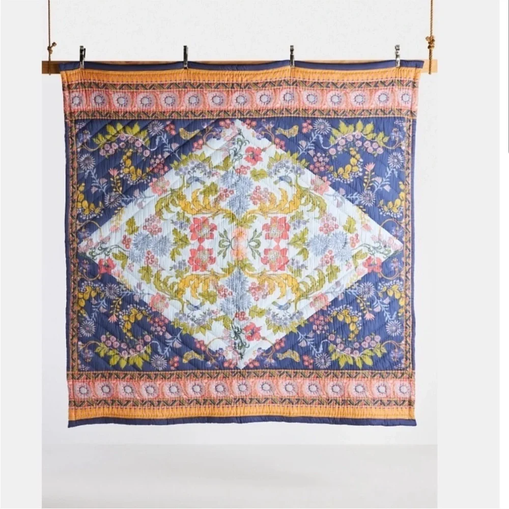 Anthropologie Carmen Cotton Handcrafted Floral Quilt Size Twin NWT